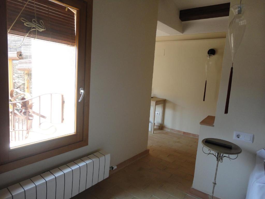 Hotel Rural Cal Torner Adults Only Guiamets الغرفة الصورة